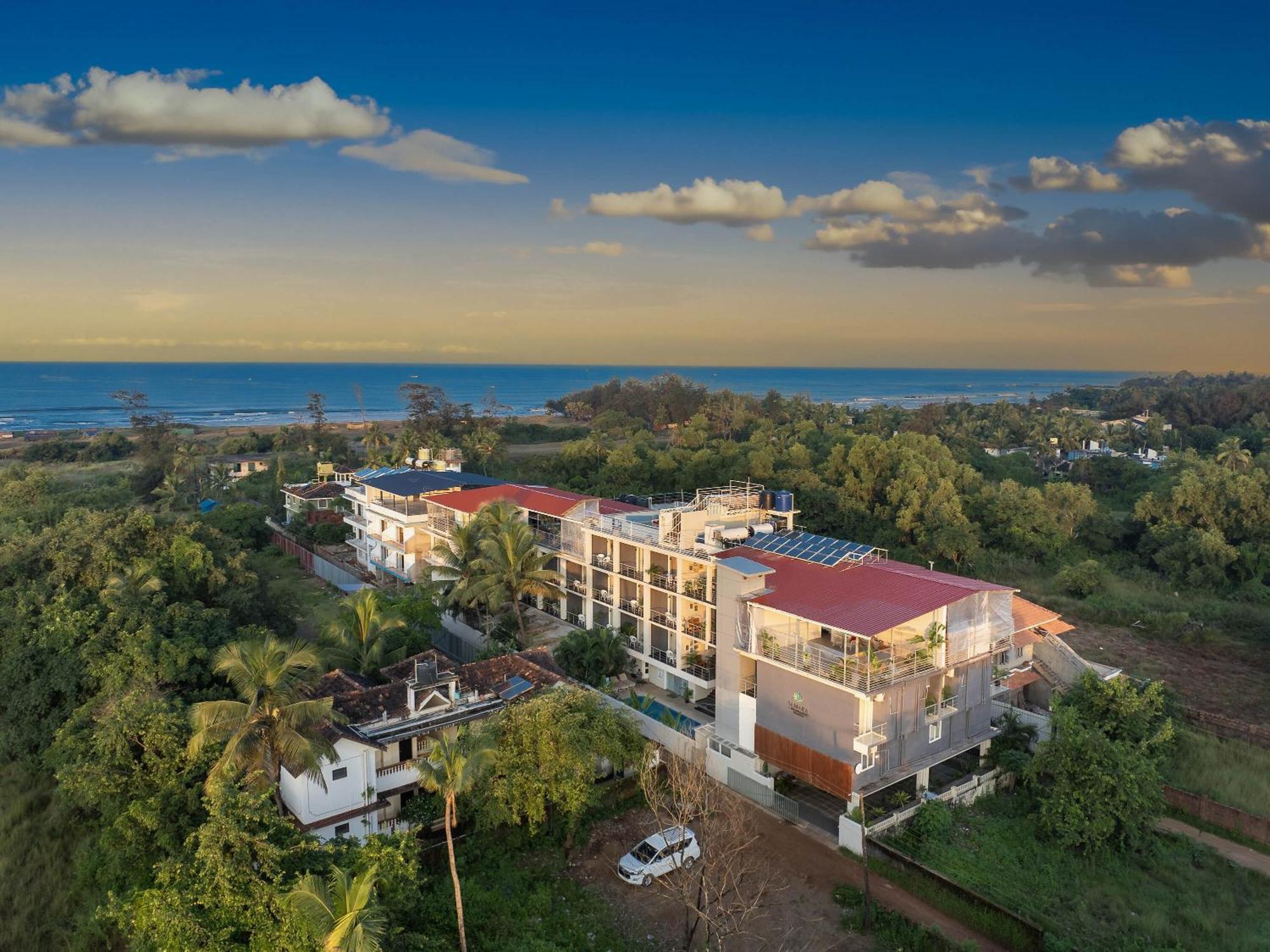 Отель Echor Samara Morjim Goa Sea View Restro Экстерьер фото